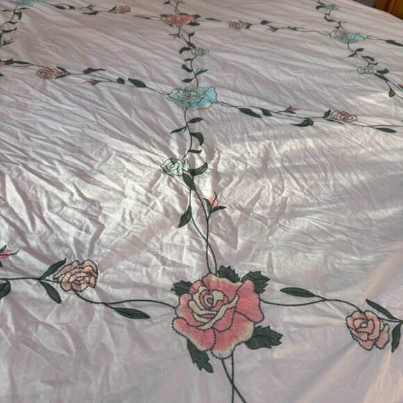 Urban Outfitters Home Secret Garden Embroidered Duvet Cover - Picture 5 of 7